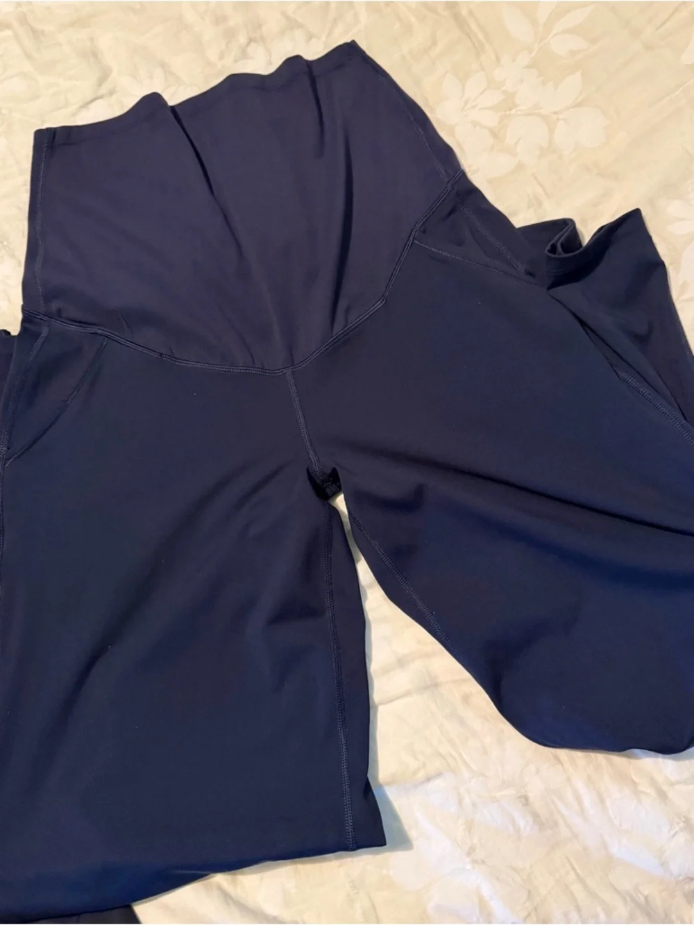 Maternity BUNDLE! - Picture 4 of 8